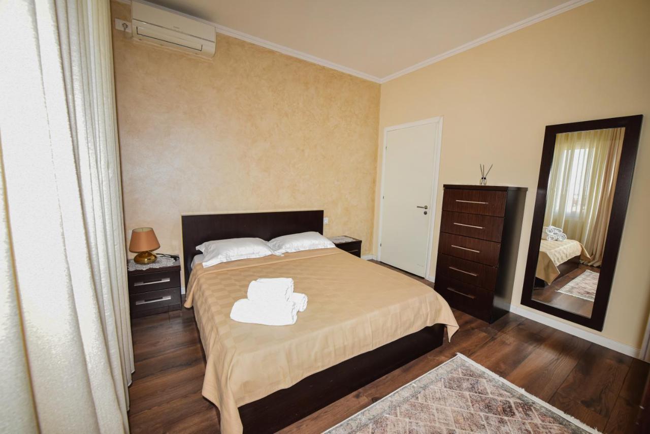 Ferienwohnung Casa Di Besarb Shkodra Exterior foto
